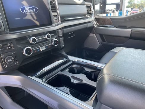 Used 2024 Ford F250 Lariat w/ Lariat Ultimate Package AWD/4WD image 16