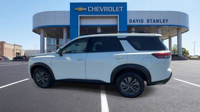 Used 2023 Nissan Pathfinder SV AWD/4WD image 5