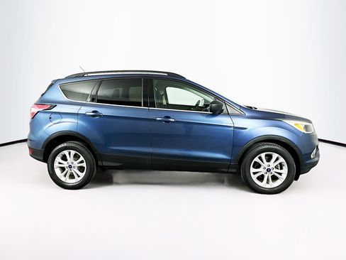 Used 2018 Ford Escape SE image 10