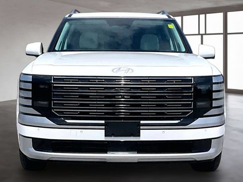 Used 2026 Hyundai Palisade Calligraphy FWD image 2