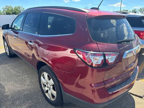 Used 2016 Chevrolet Traverse LT w/ Traveler's Package FWD image 25