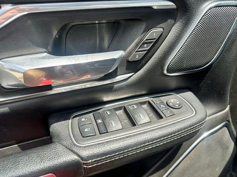 Used 2024 RAM 1500 Laramie AWD/4WD image 29