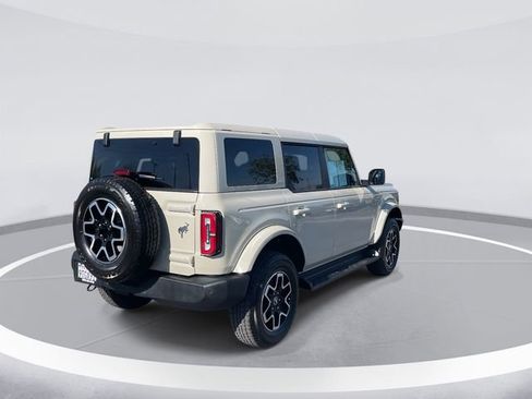 Used 2025 Ford Bronco Outer Banks image 5