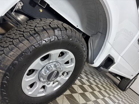 Used 2024 Ford F250 XLT w/ FX4 Off-Road Package image 27