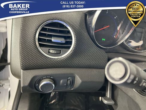 Used 2014 Chevrolet Cruze Diesel image 17