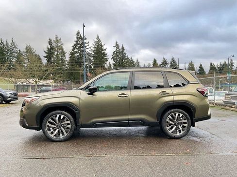 Certified 2025 Subaru Forester Touring AWD/4WD image 5