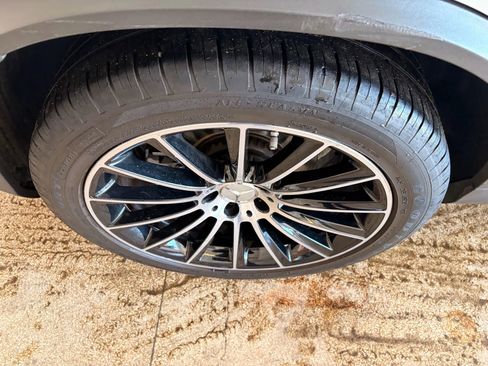 Used 2017 Mercedes-Benz GLC 43 AMG GLC 43 4MATIC Sport Utility 4D image 41