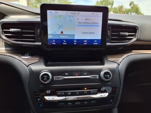 Used 2020 Ford Explorer Limited image 15