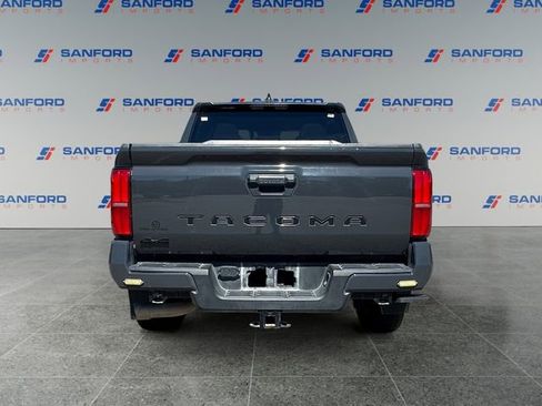 Used 2024 Toyota Tacoma SR5 AWD/4WD image 4