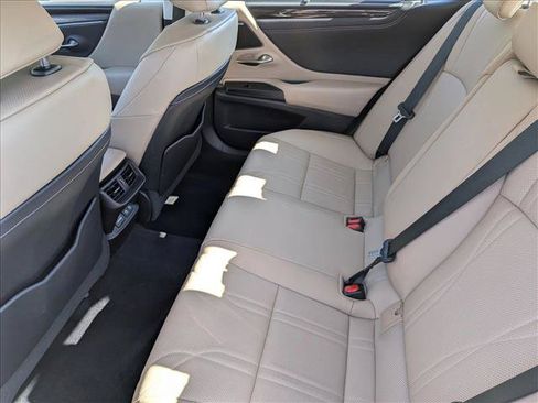 Used 2021 Lexus ES 350 Ultra Luxury w/ Accessory Package 2 FWD image 20