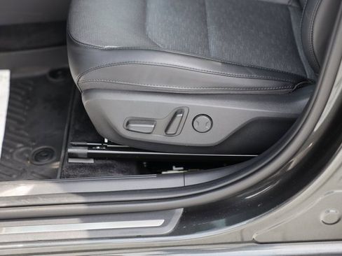 Used 2023 Kia Niro SX Touring image 16