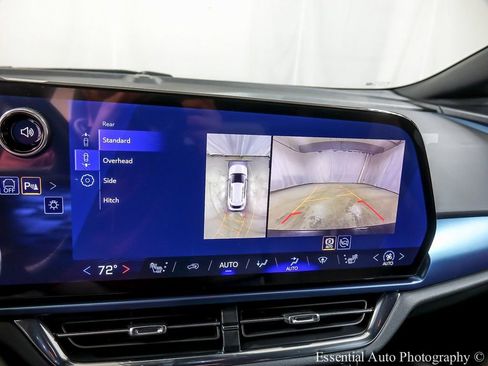 New 2026 Chevrolet Equinox EV LT image 14