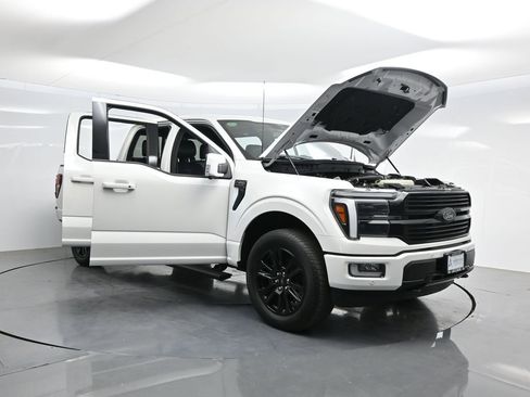Used 2025 Ford F150 Platinum w/ Equipment Group 702A High AWD/4WD image 39