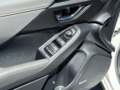 Certified 2025 Subaru Crosstrek 2.5i Limited w/ Crosstrek Mirror Package AWD/4WD image 18