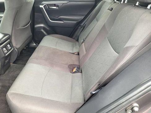 Used 2024 Toyota RAV4 XLE w/ Convenience Package FWD image 12