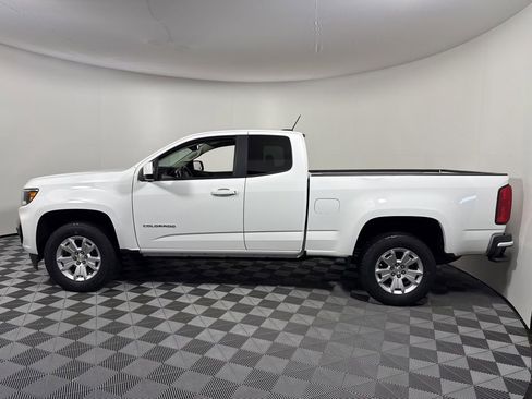 Used 2022 Chevrolet Colorado LT w/ Fleet Safety Package image 4