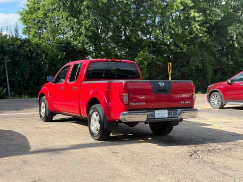Used 2008 Nissan Frontier SE w/ SE Value Truck Pkg AWD/4WD image 13