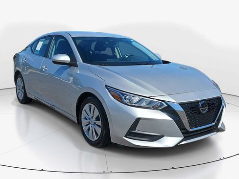 Used 2021 Nissan Sentra S FWD image 2