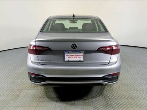 Used 2024 Volkswagen Jetta S FWD image 6