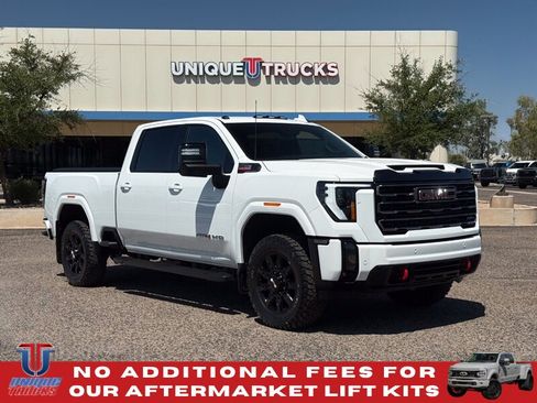 Used 2024 GMC Sierra 2500 AT4 w/ Technology Package AWD/4WD image 4