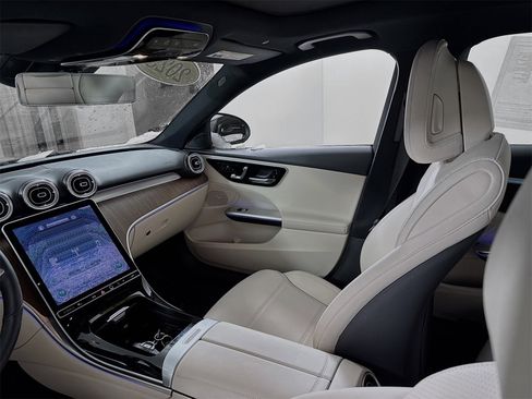 Used 2023 Mercedes-Benz C 300 C 300 image 17