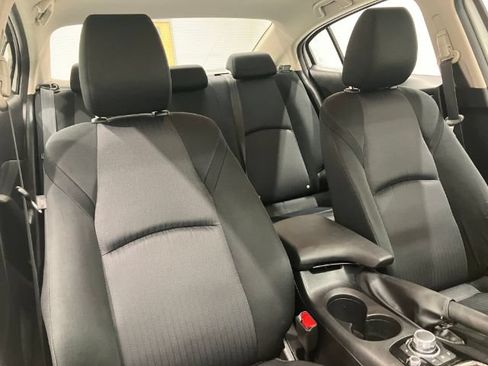 Used 2016 MAZDA MAZDA3 i Sport FWD image 37