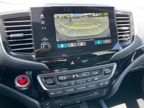 Used 2022 Honda Pilot Elite image 17