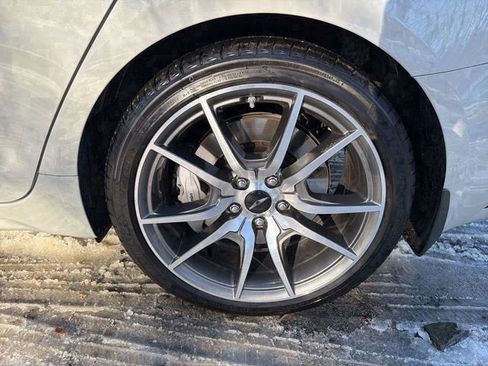 Used 2026 Genesis G70 2.5T image 5