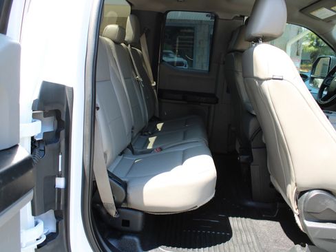 Used 2018 Ford F250 XL RWD image 16