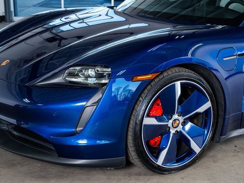 Used 2021 Porsche Taycan 4S image 12