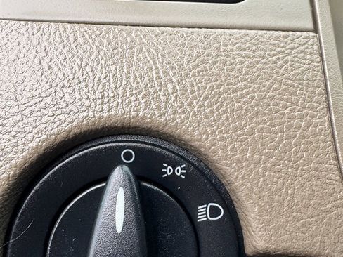 Used 2005 Ford Focus SE image 33