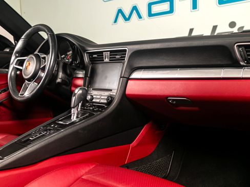 Used 2017 Porsche 911 Carrera image 12