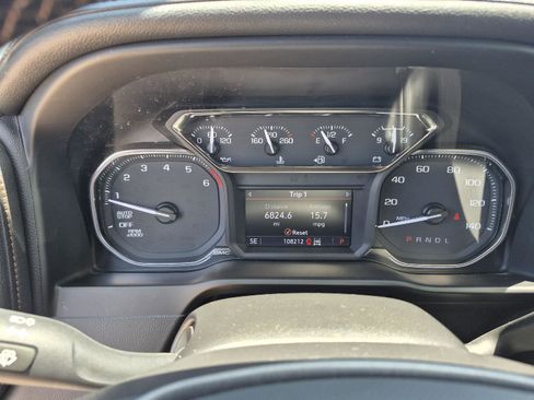 Used 2020 GMC Sierra 1500 AT4 w/ AT4 Premium Package AWD/4WD image 9