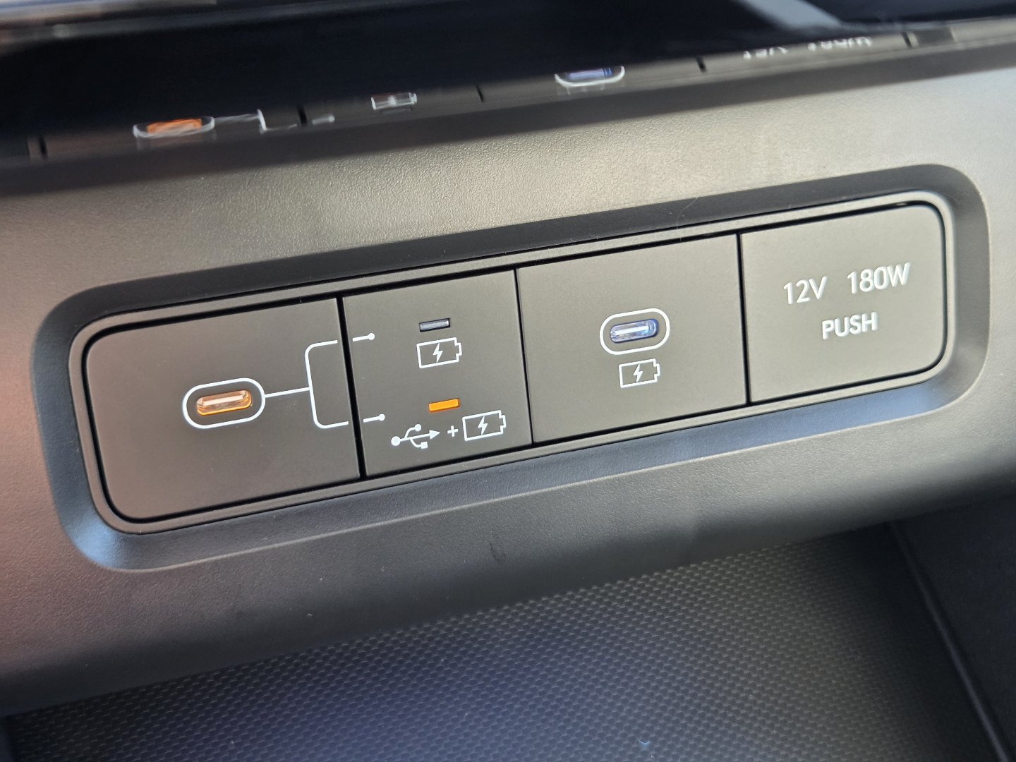 New 2026 Hyundai Tucson Limited AWD/4WD image 38