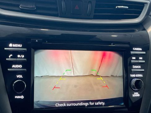 Used 2023 Nissan Murano SV image 17