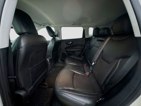 Used 2019 Jeep Compass Latitude w/ Popular Equipment Group AWD/4WD image 25