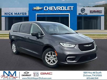 Used 2023 Chrysler Pacifica Touring-L