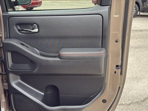 Used 2022 Nissan Frontier Pro-X RWD image 28