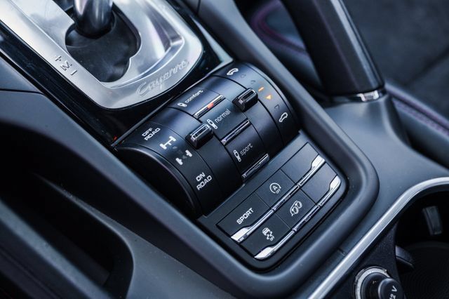 Used 2014 Porsche Cayenne GTS AWD/4WD image 23