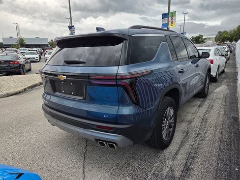 Used 2024 Chevrolet Traverse LT w/ Trailering Package FWD image 7