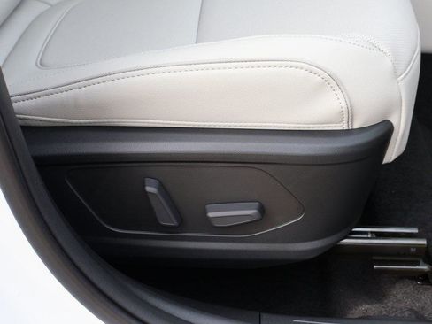 New 2026 Hyundai Tucson Limited image 11