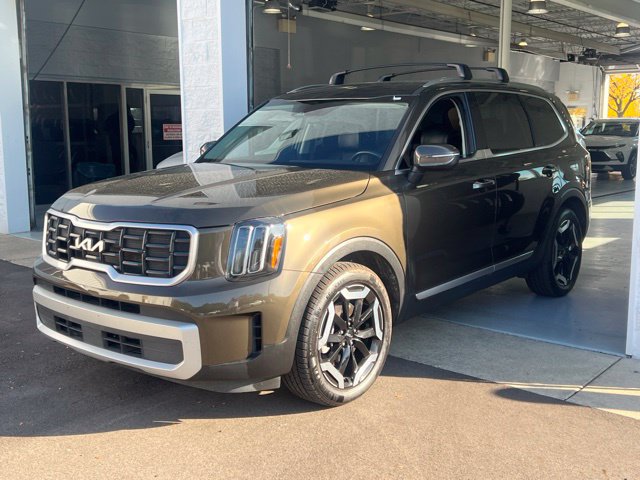 Used 2025 Kia Telluride S AWD/4WD image 1