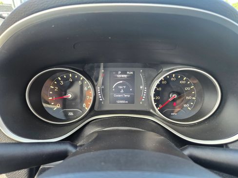 Used 2020 Jeep Compass Latitude FWD image 17