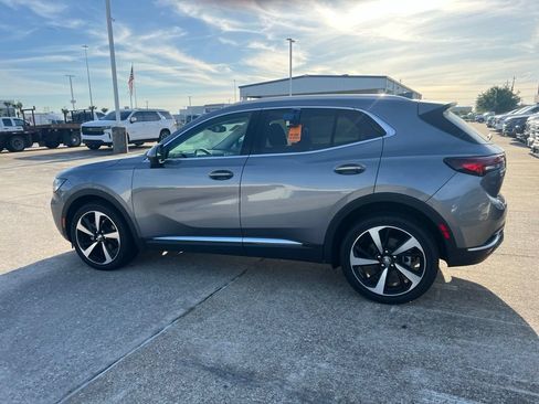 Used 2022 Buick Envision Essence w/ Technology Package I AWD/4WD image 8