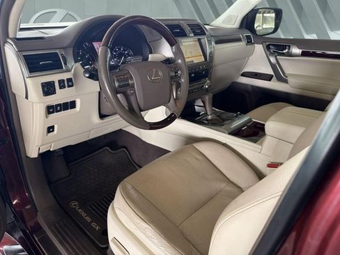Used 2019 Lexus GX 460 Premium w/ Premium Package AWD/4WD image 10