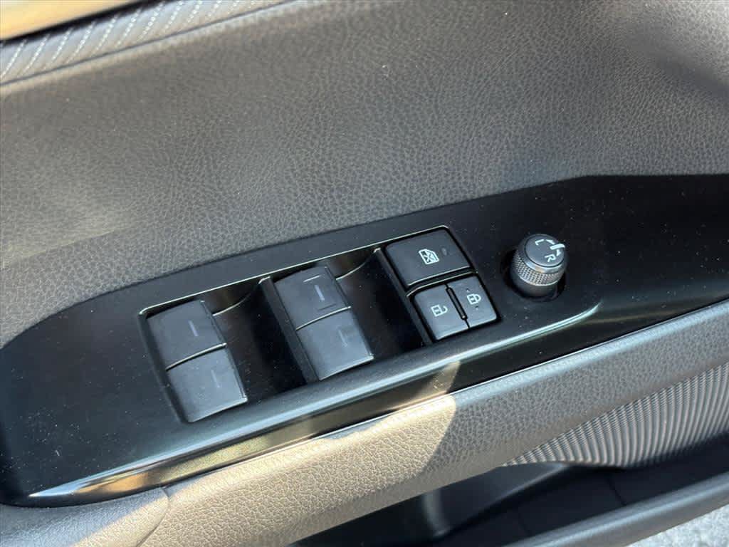 Used 2026 Toyota Camry SE w/ Convenience Package FWD image 23