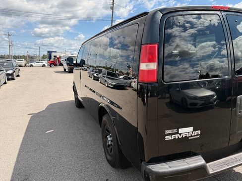 Used 2010 GMC Savana 1500 LS RWD image 24