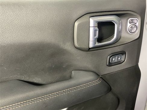 Used 2021 Jeep Wrangler Unlimited Rubicon w/ Xtreme Recon 35" Tire Package image 29