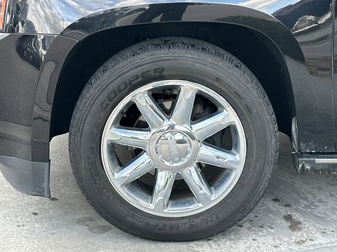 Used 2015 GMC Yukon XL Denali w/ Premium Package image 11