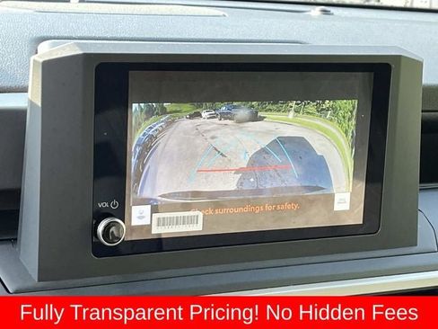 Used 2025 Toyota Tacoma SR AWD/4WD image 32